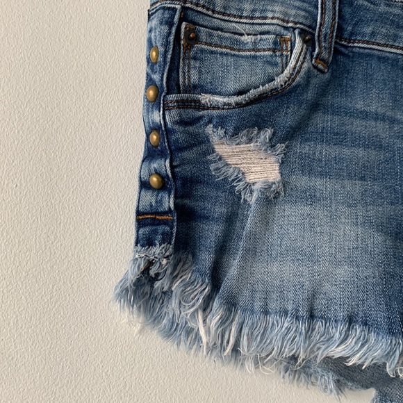 STS Blue Jean Shorts - Picture 2 of 7